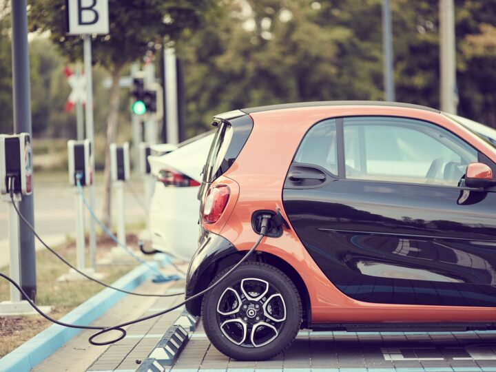 Carro Elétrico: Solução Sustentável ou Armadilha?